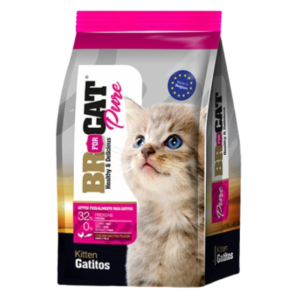 BR For Cat Pure Gatitos 3 Kg en su empaque