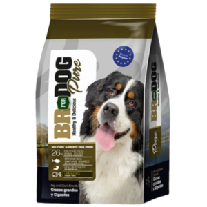 BR For Dog Pure Perros Razas Gigantes 3 Kg en su empaque